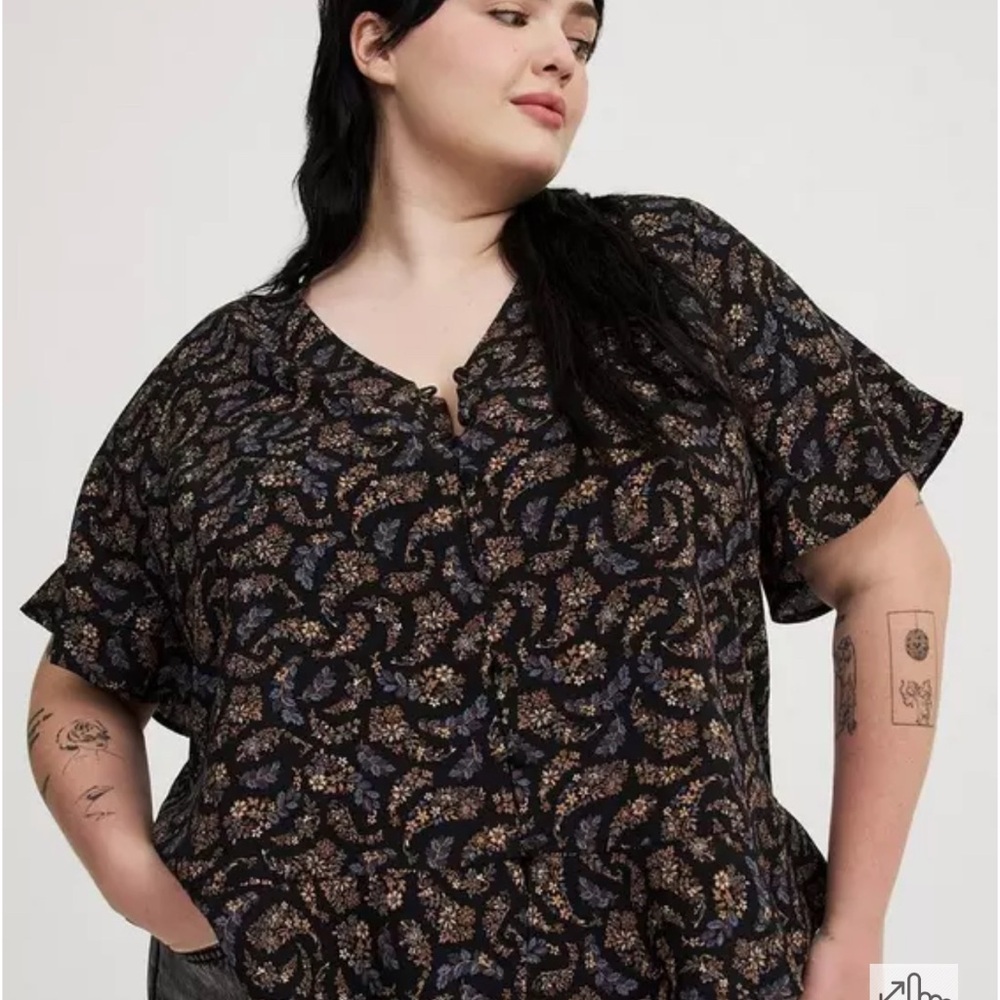 Torrid Size 2 Women's Floral Challis Ruffle Tunic - NWT
